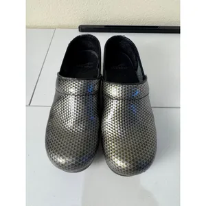 Dansko Professional Clogs Women 37 6.5 7 Metallic Honeycomb Textured Leather thumbnail 2