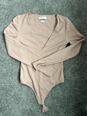 Aritzia Babaton Bodysuit Long Sleeve thumbnail 1