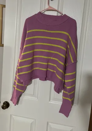 Boutique Striped Sweater Cropped thumbnail 1