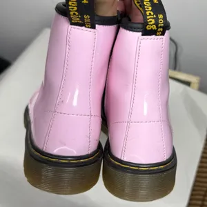 Dr.Martens 1460 Patent Leather Lace Up Boots Pale Pink Women Sz 5 Big kids 6.5 thumbnail 3