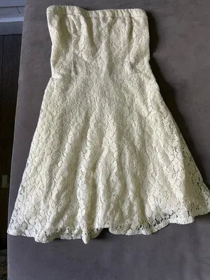 Hollister Strapless Lace Dress in Cream thumbnail 4