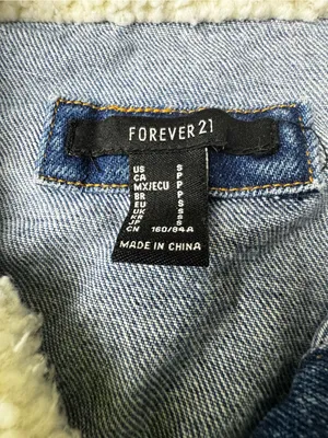FOREVER 21 Denim Sherpa-Lined Jacket in Blue and Cream Sz S thumbnail 8