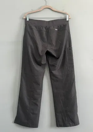 FIGS Kade FIONx Cargo Graphite Gray Straight Leg Scrub Pants thumbnail 5