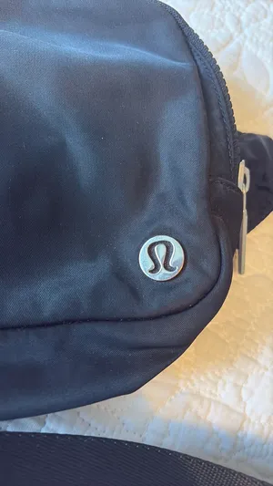 Lululemon Belt Bag thumbnail 4