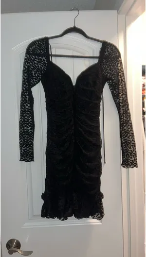 Black lace ruched long sleeve selfie Leslie mini dress XS thumbnail 2