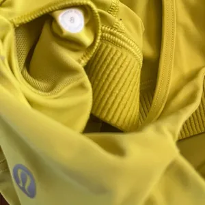 Lululemon Crop Top Tank  thumbnail 6