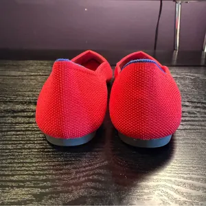 Rothy’s The Point Vibrant Red Pointed Toe Shoes Flats 8 Retired EUC thumbnail 5