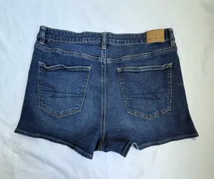 American Eagle Mom Short Size 12 High Rise Blue Stretch Denim Frayed Hem Shorts thumbnail 4