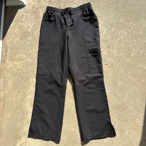 Black cargo XSP scrub hi rise pants thumbnail 2