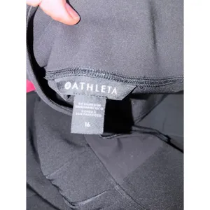 Athleta Black Wide Leg Cropped Pants Women's Size‎ 16 Elastic Waist thumbnail 7
