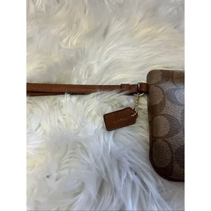 Coach Large Wristlet Clutch Top Zip Brown $125 signature C used thumbnail 3