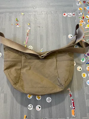 Lululemon olive green slouchy sling bag 6L thumbnail 4