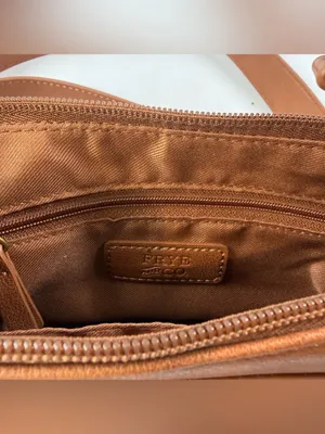 FRYE AND CO Brown Shoulder Bag Zip Closeure Adjustable/Detachable Strap thumbnail 4