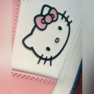 Hello Kitty by Sanrio Women's Casual Court Sneakers size 9 thumbnail 3
