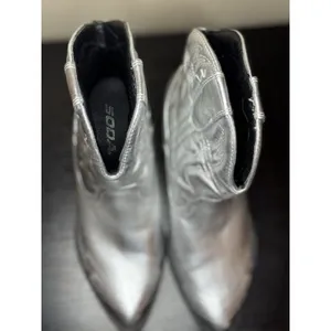 Soda Women Western Stitched Pointe Toe Silver High Top Ankle Boots Size 6 1/2 thumbnail 7