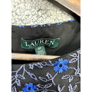 Lauren Ralph‎ Lauren Blue Floral Embroidered Sheath Dress Size 2P Wedding Guest thumbnail 2
