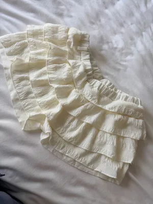 SHEIN cream ruffle shorts thumbnail 3