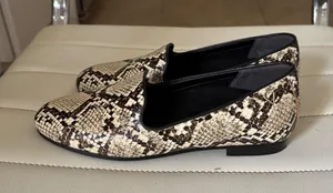 Vionic Willa Snakeskin Loafers Women 5 Smoking Slipper Almond Toe Tan Black Flat thumbnail 1