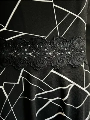 Owin Women’s Black & White Geometric Fit-&-Flare Dress Floral Lace Waist LG NWT thumbnail 6