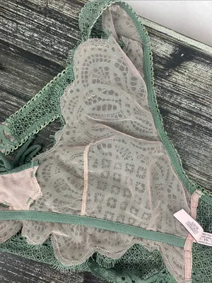 Victoria's Secret Olive Green Sheer Lace Wire Free Bralette Bra Top M thumbnail 3