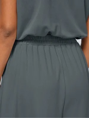 NWOT Halara Grey V Neck Short Sleeve Wide Leg Flowy Waffle Casual Jumpsuit thumbnail 5