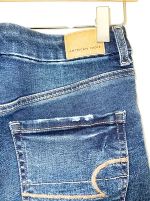 American Eagle Dark Wash Blue Raw Hem Frayed Denim Hi-Rise Shortie Jean Shorts thumbnail 7