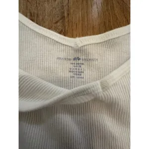 Brandy Melville White Ribbed Ashlyn V-Neck Top - EXCELLENT‎ CONDITION thumbnail 3