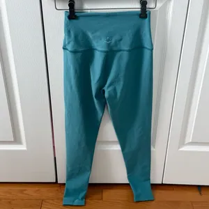 Beyond Yoga Caught in the Midi High Waisted Leggings in Deep Aqua 7/8 Length thumbnail 3