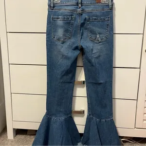 Blank NYC Lowrise Bell Bottom Flare Jeans thumbnail 3