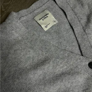 Abercrombie & Fitch Gray Women's Sweater thumbnail 2