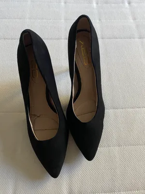 Black Heels Size 7.5 thumbnail 2