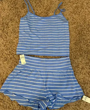 Aerie set thumbnail 1