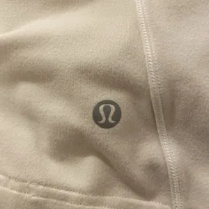 Lululemon warm stabilizer 1/2 zip hoodie Size 6 Cream Athleisure Athletic thumbnail 7