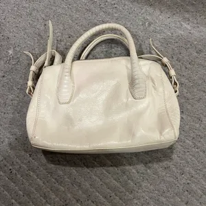 Cole Haan Off-White Leather mini Satchel thumbnail 2