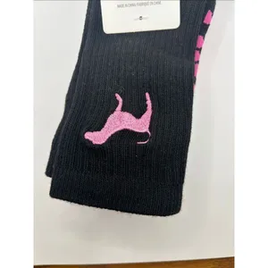 PINK Victoria’s Secret 2-Pack Crew Socks White Black One Size NWT thumbnail 7