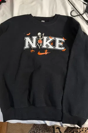 Sweatshirt thumbnail 1
