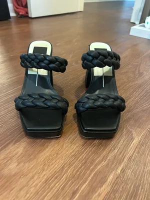 Dolce Vita Black Slip On Heel Size 6 thumbnail 2