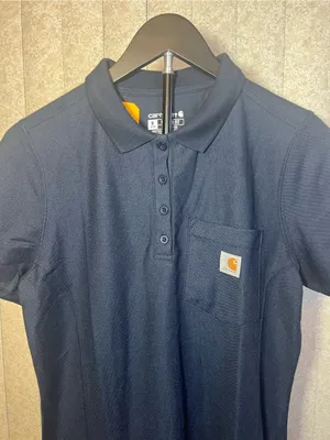 Carhartt‎ NWT Women’s Navy Relaxed Fit Stain Breaker Pocket Polo M thumbnail 3
