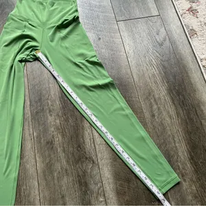 Offline by Aerie Real Me 7/8 High Rise Pocket Leggings Kelly Green Size XS thumbnail 4