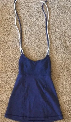 Lululemon Top thumbnail 1