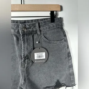 White Fox Denim Shorts Gray / Black Distressed Raw Hem High Rise Size M NWT thumbnail 5