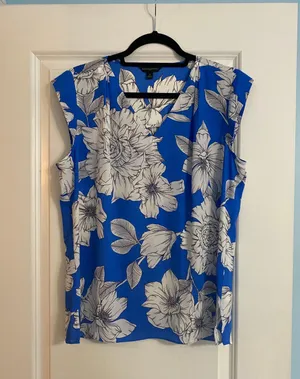 Banana Republic Blue And White Floral Top thumbnail 1