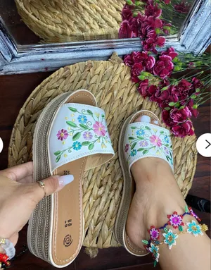 Mexican Platformed Sandals White Size 6 thumbnail 1