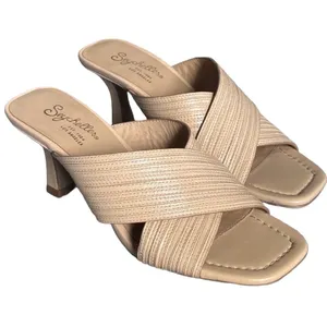 Seychelles Romantic Beige Leather Crisscross Textured Square Toe‎ Kitten Heel 7 thumbnail 1