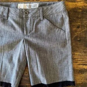 Guess Pinstripe Lace Trim Low Rise Shorts Gray Tailored Y2K Preppy Chic thumbnail 3
