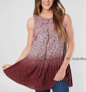 Gimmicks by BKE Mauve High Neck Pieces Floral Top Size M New with Tag thumbnail 2