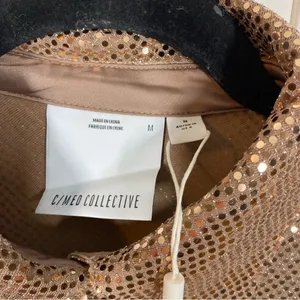 C/MEO Collective After Dark Sequin Blouse‎ Shirt Rose Gold NWT Size Medium 6 thumbnail 5
