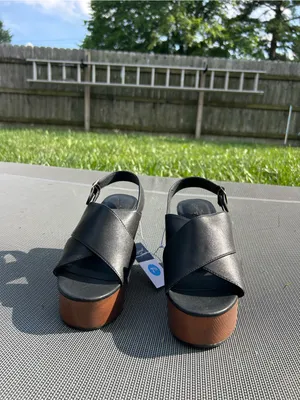 Universal Threads Nwt Naomi‎ Wood Wedge Heels with Memory Foam Insole - size 7.5 thumbnail 3
