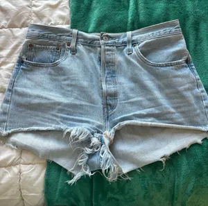 Levi’s Shorts 501 thumbnail 1