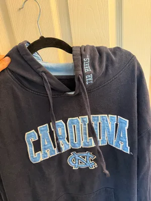 UNC Tar Heels Hoodie Blue Size L thumbnail 3